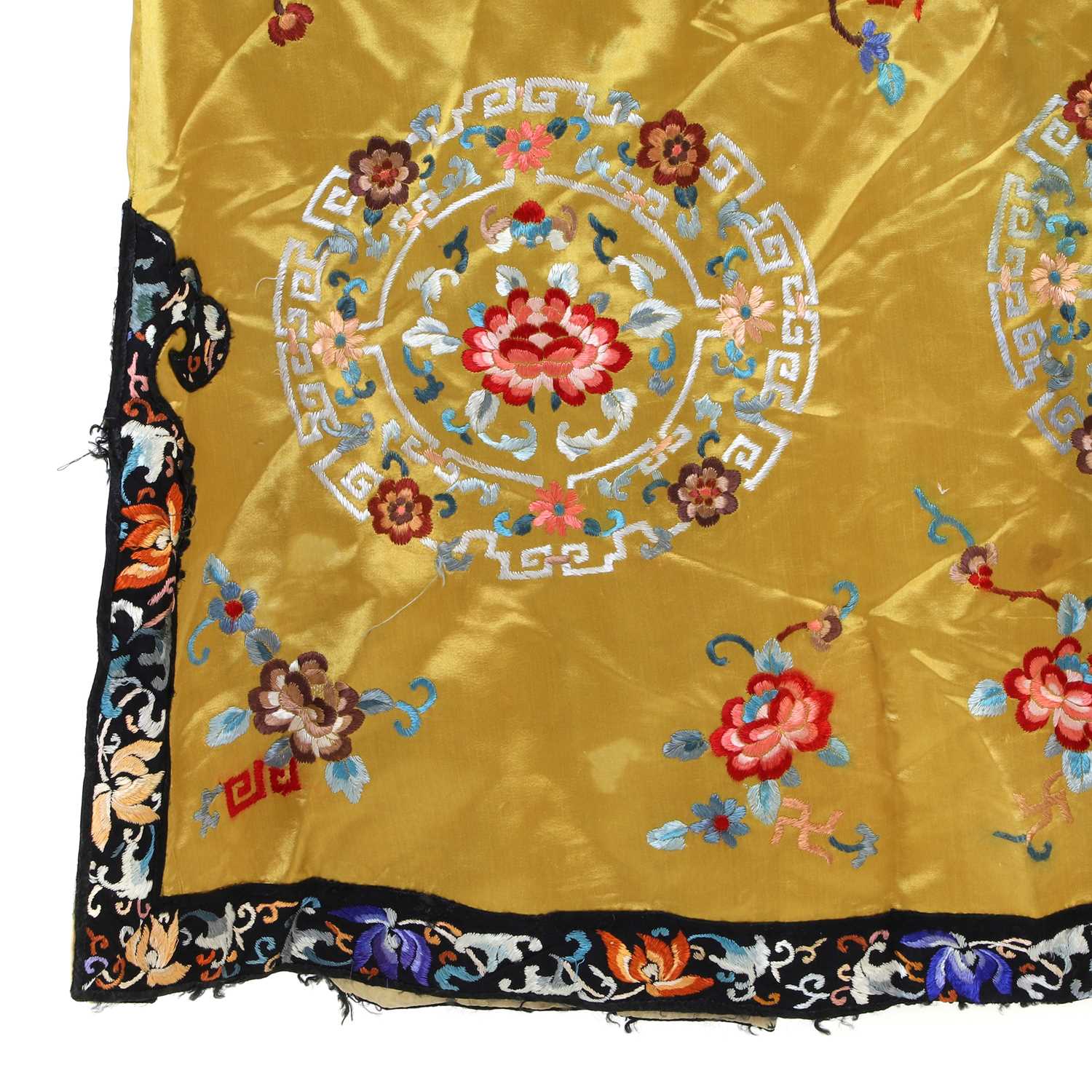 A Chinese embroidered lady's robe, - Image 8 of 12