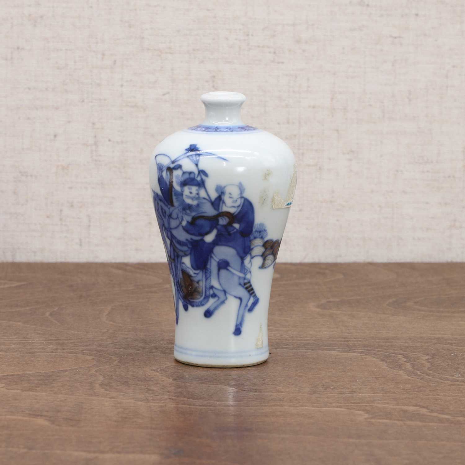 A Chinese copper-red and underglaze-blue snuff bottle, - Image 3 of 7