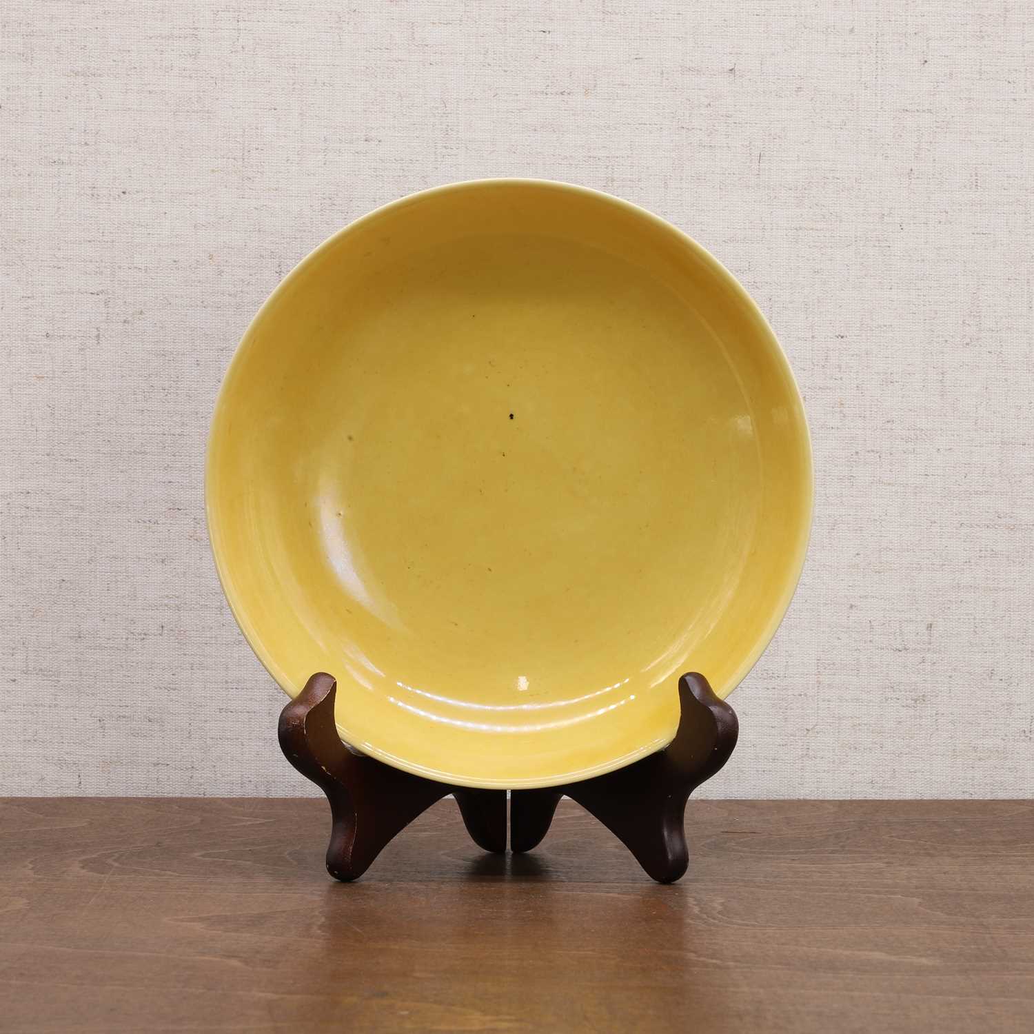 A Chinese yellow-glazed dish,