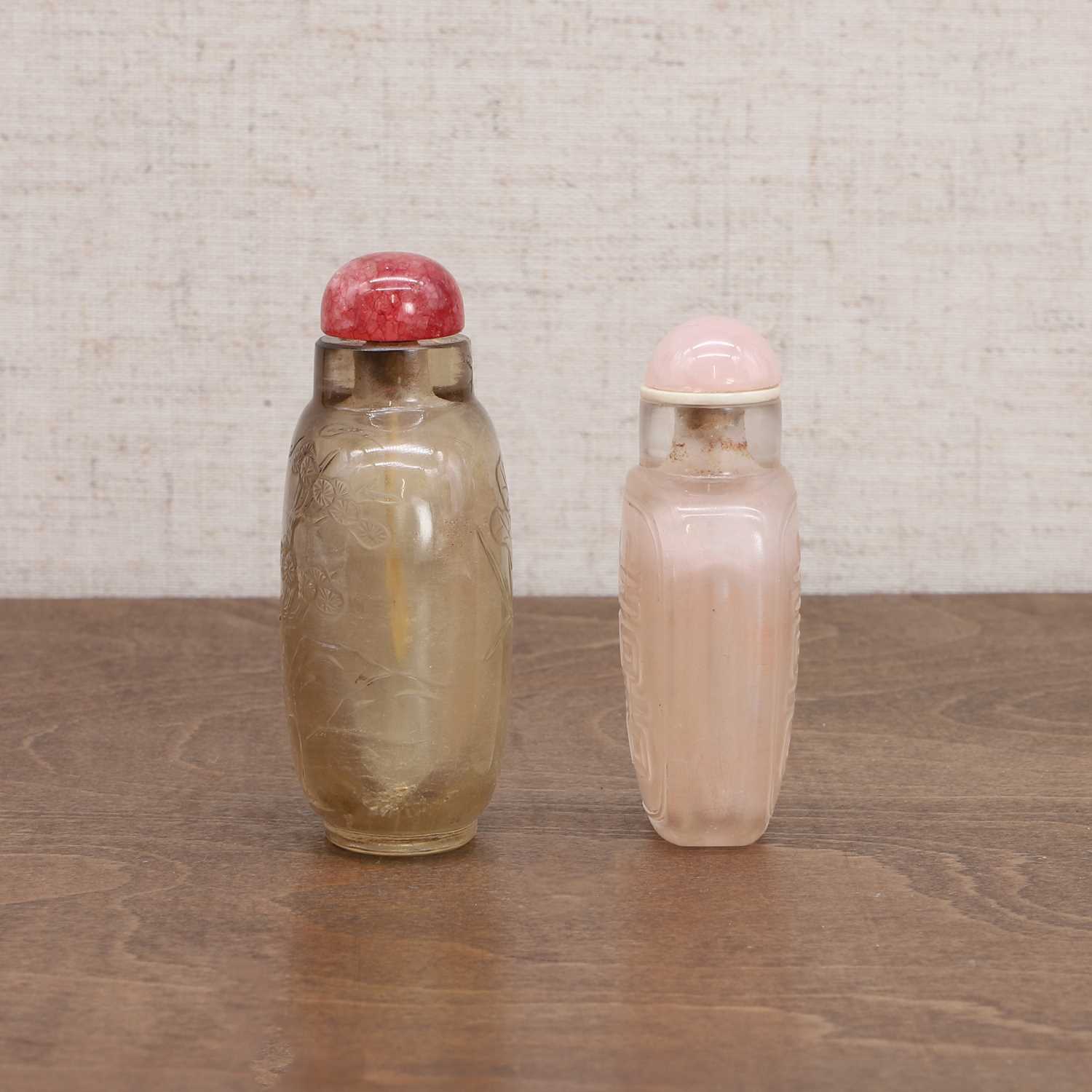 Two Chinese Peking glass snuff bottles, - Image 2 of 7