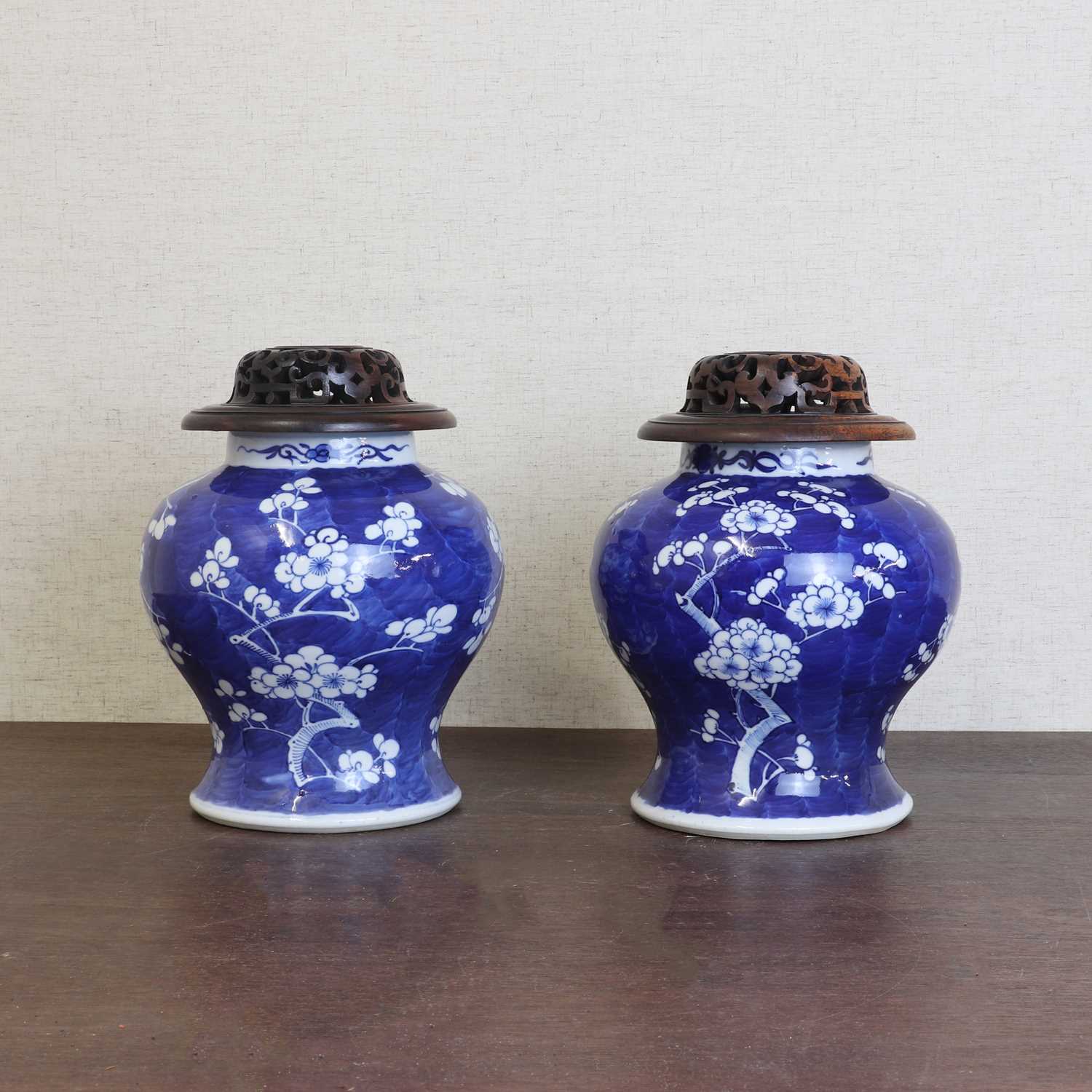 A pair of Chinese blue and white jars,