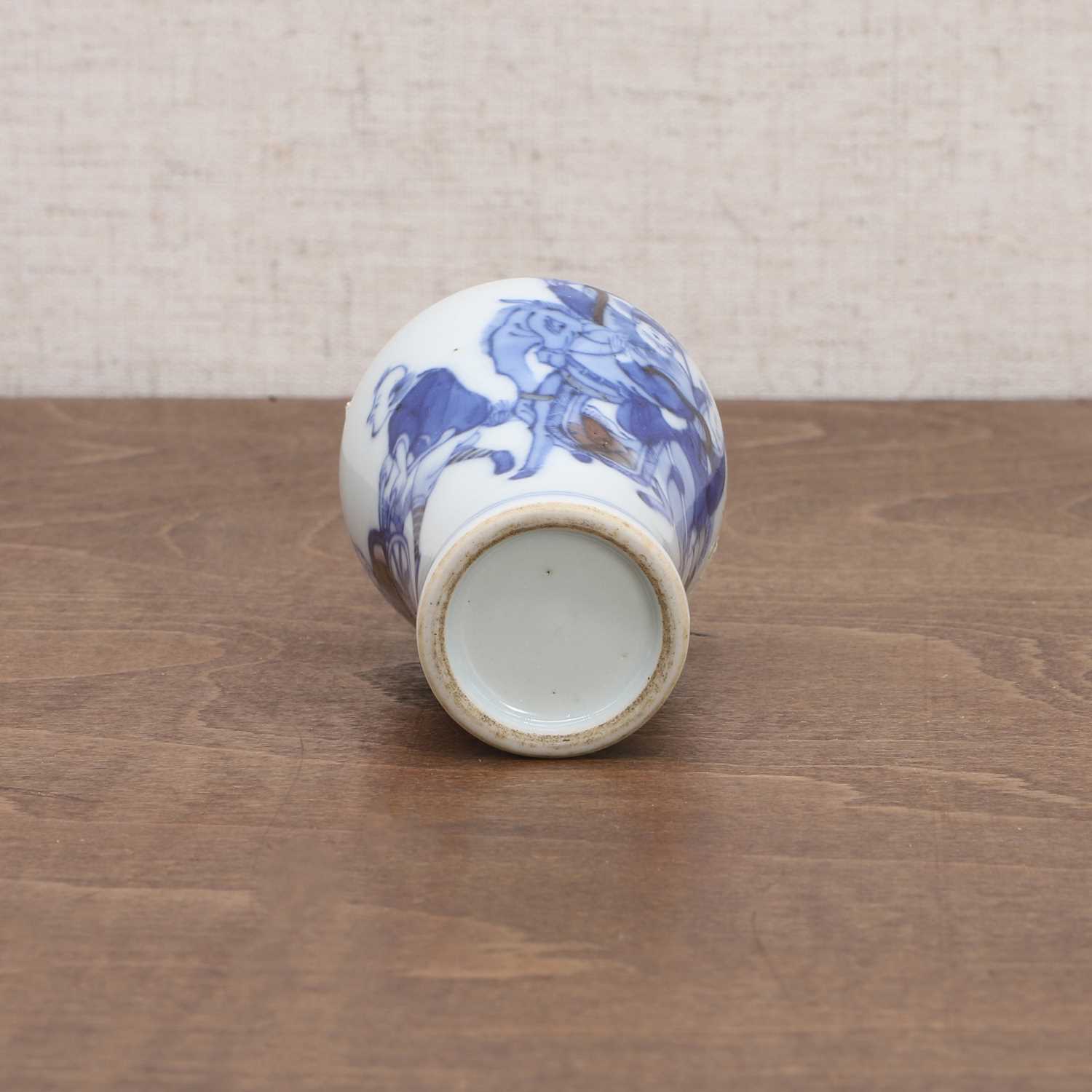 A Chinese copper-red and underglaze-blue snuff bottle, - Image 6 of 7