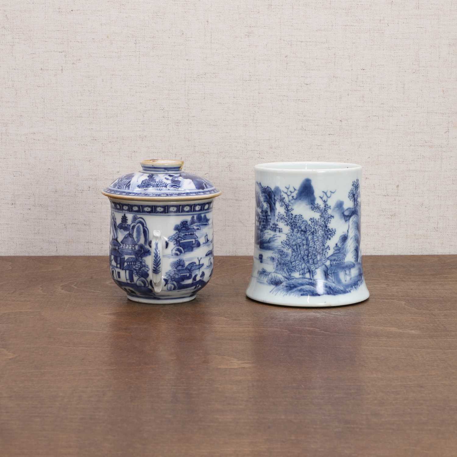 A group of Chinese export blue and white, - Image 3 of 9