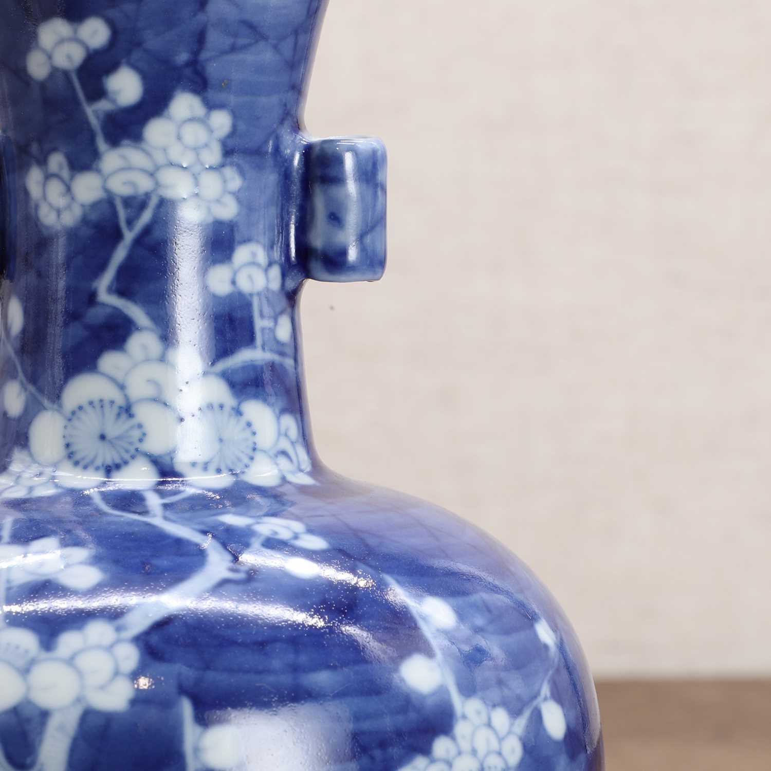 A Chinese blue and white vase, - Image 7 of 7