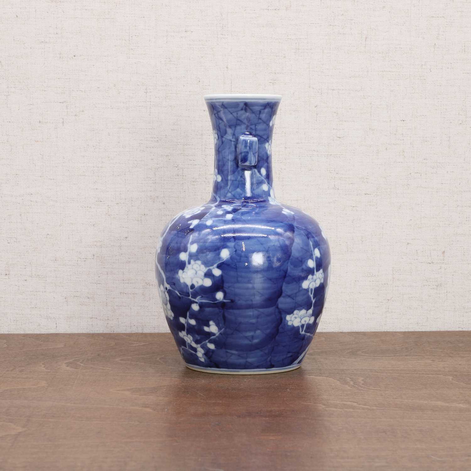 A Chinese blue and white vase, - Image 2 of 7