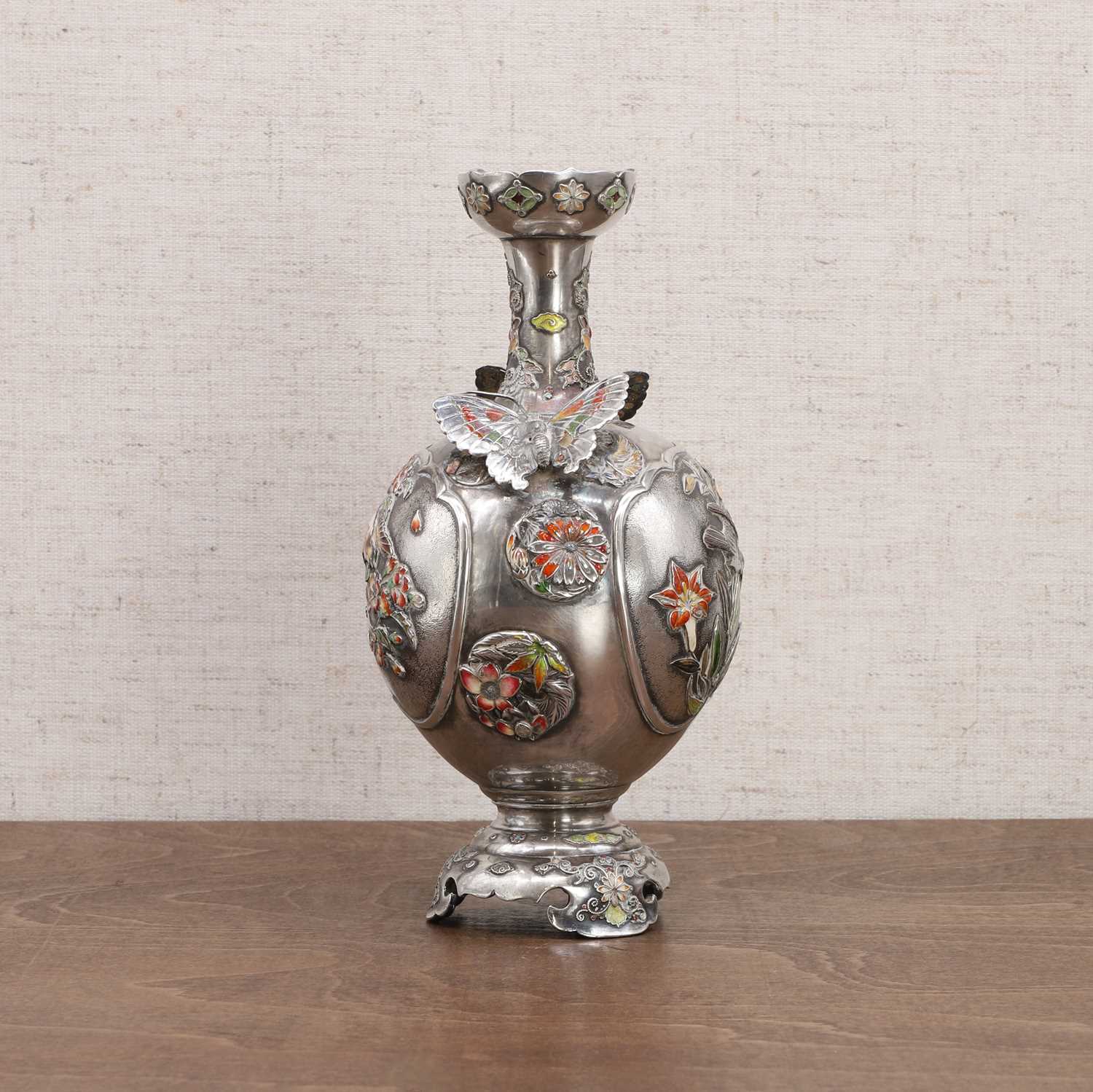 A Japanese inlaid-silver and cloisonné-enamelled vase, - Image 4 of 8
