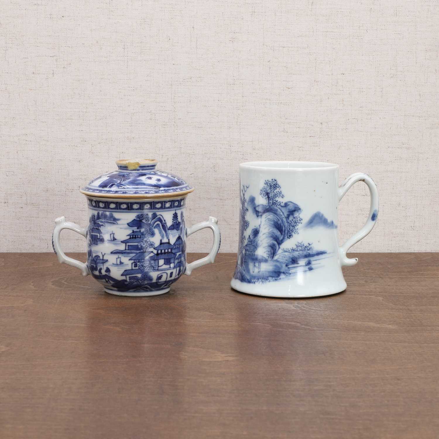 A group of Chinese export blue and white, - Image 2 of 9