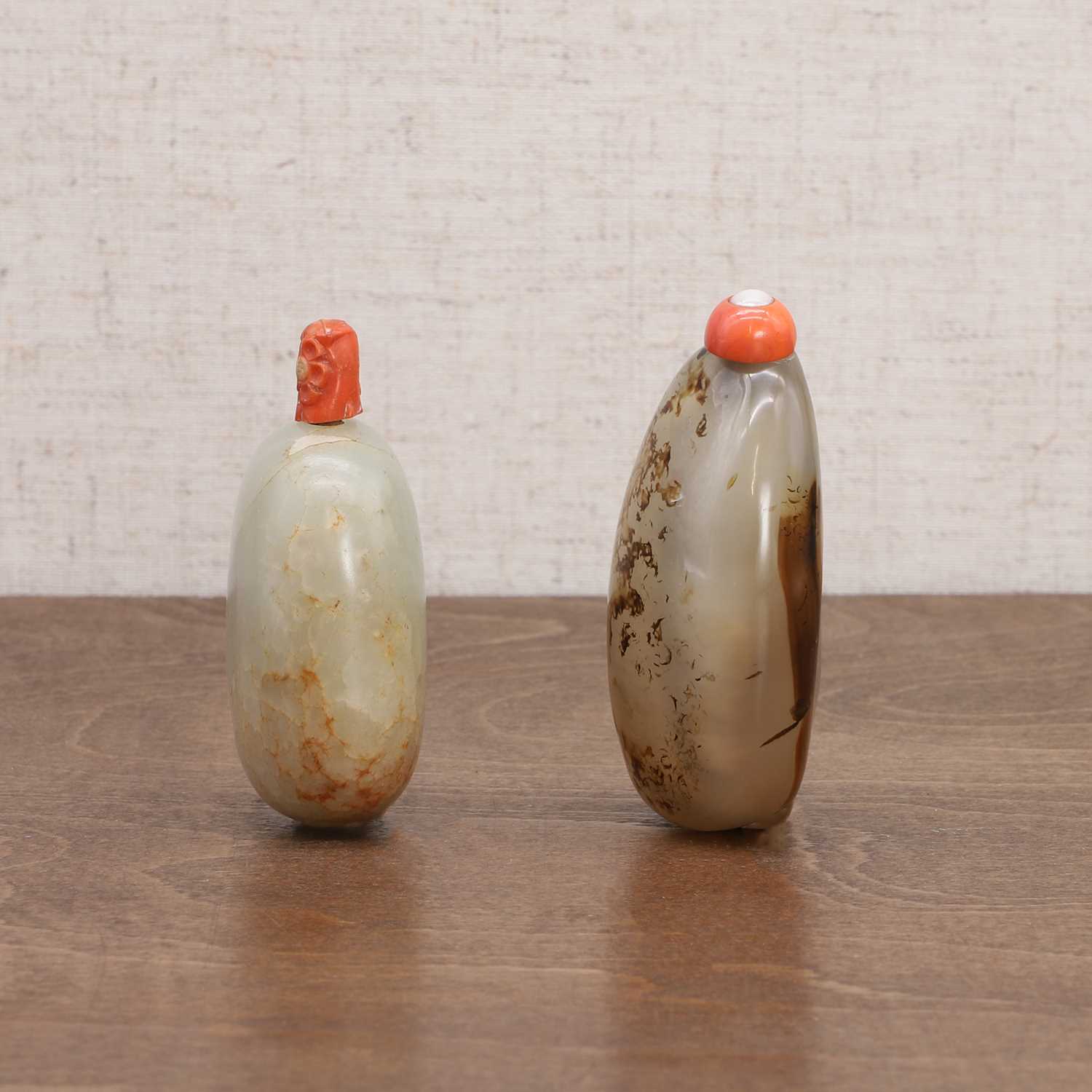 Two Chinese snuff bottles, - Image 4 of 6