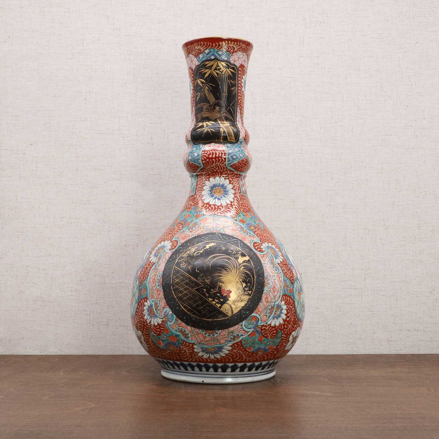 A Japanese Imari vase, - Image 3 of 6