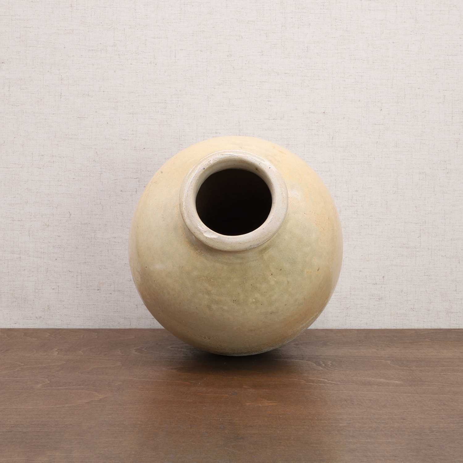 A Chinese Gongyi ware white-glazed jar, - Image 7 of 7