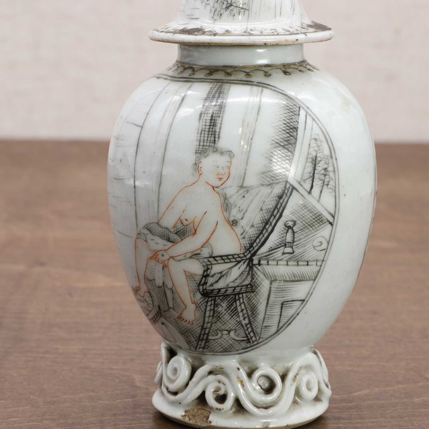 A group of Chinese export en grisaille porcelain, - Image 5 of 9