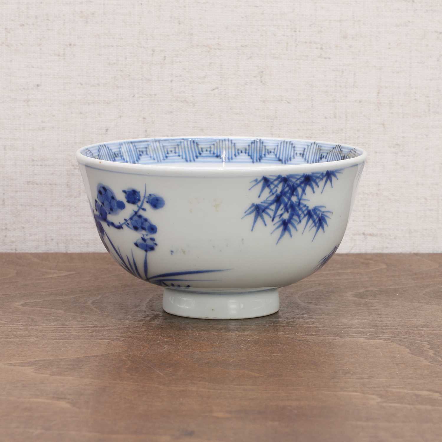 A Chinese export blue and white bowl, - Bild 3 aus 7