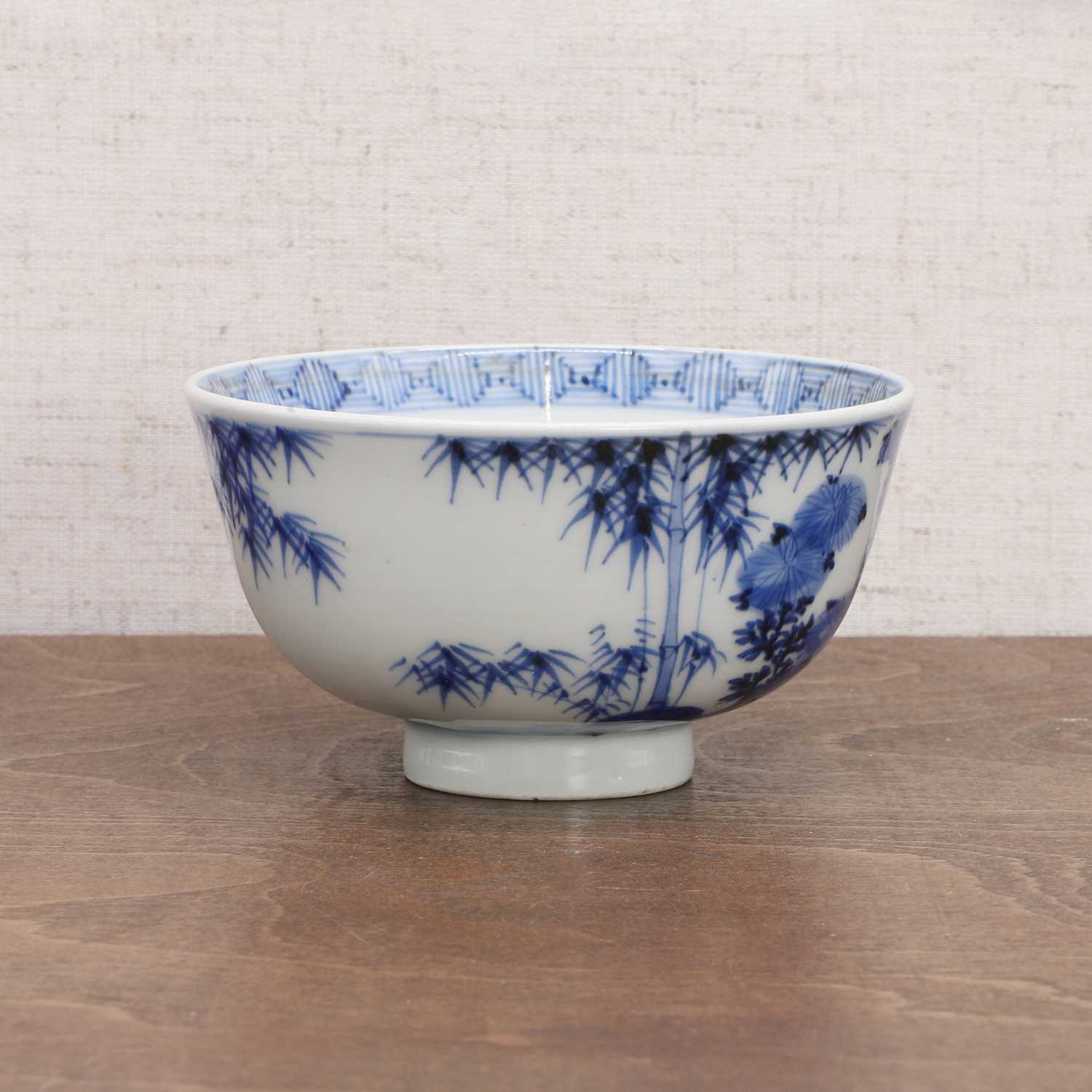 A Chinese export blue and white bowl, - Bild 4 aus 7