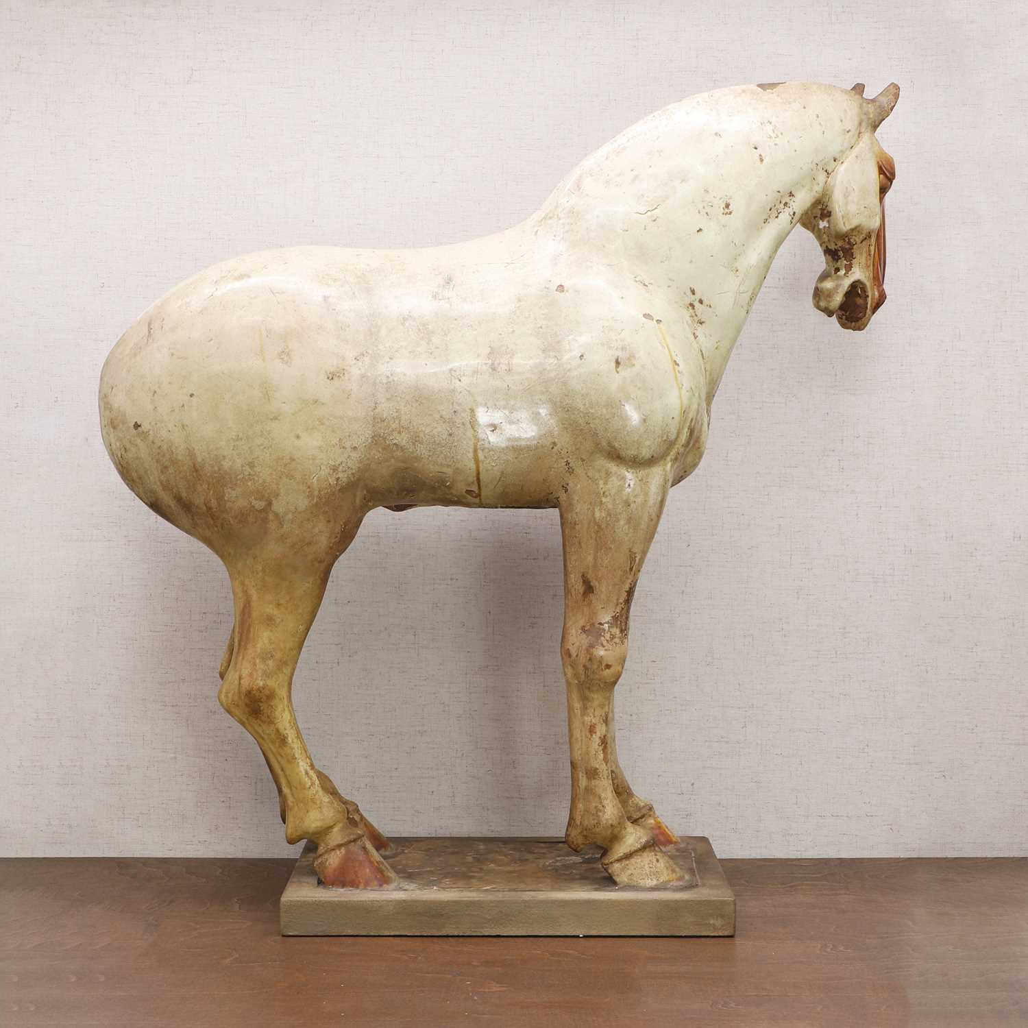 A Chinese sancai-glazed pottery horse, - Image 5 of 23