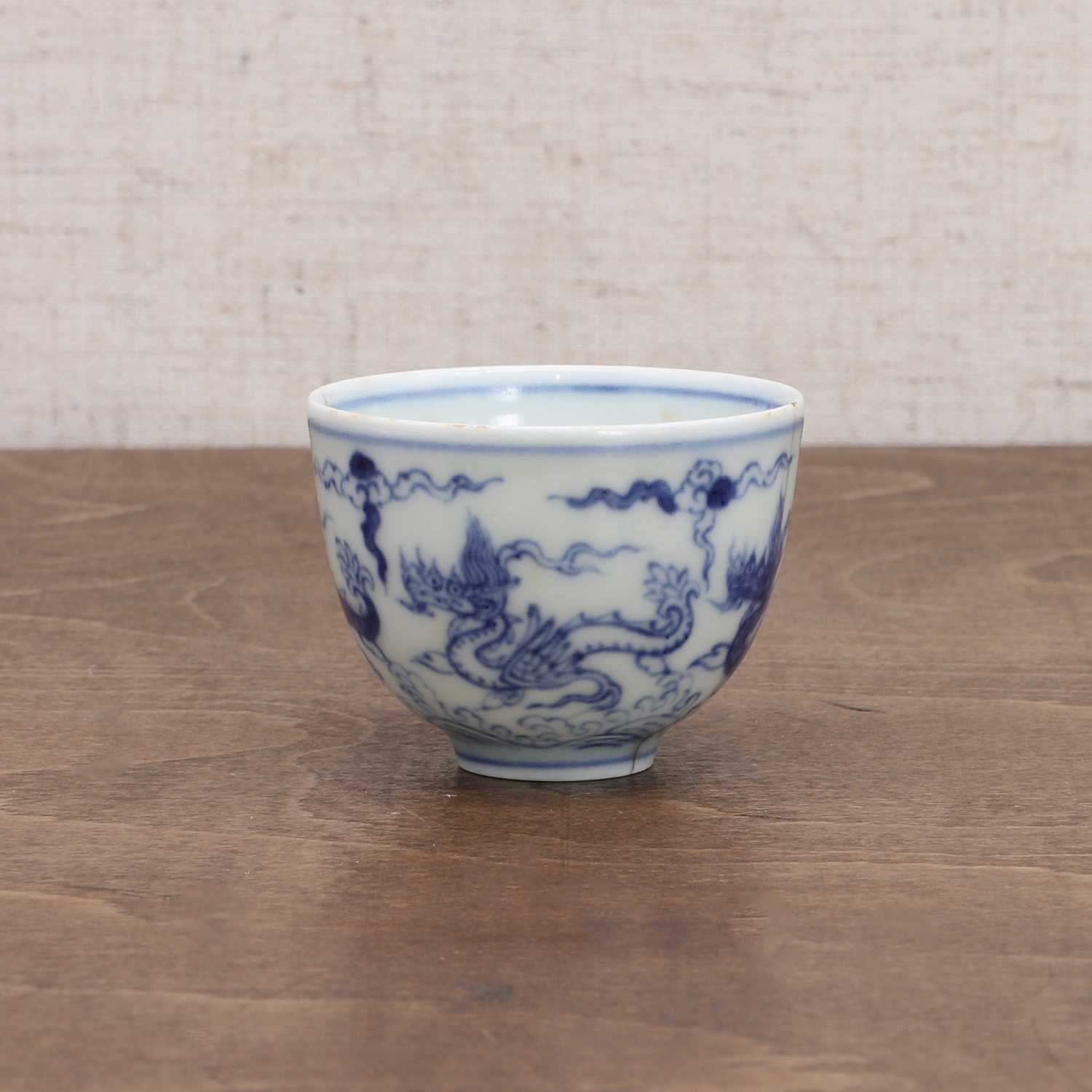 A Chinese blue and white cup, - Image 4 of 8
