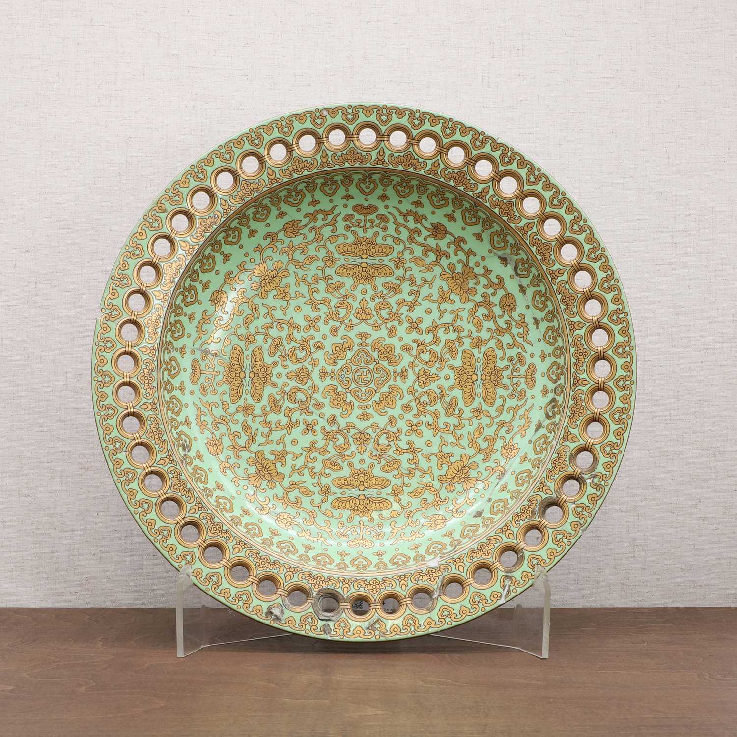 A large Chinese famille rose plate,