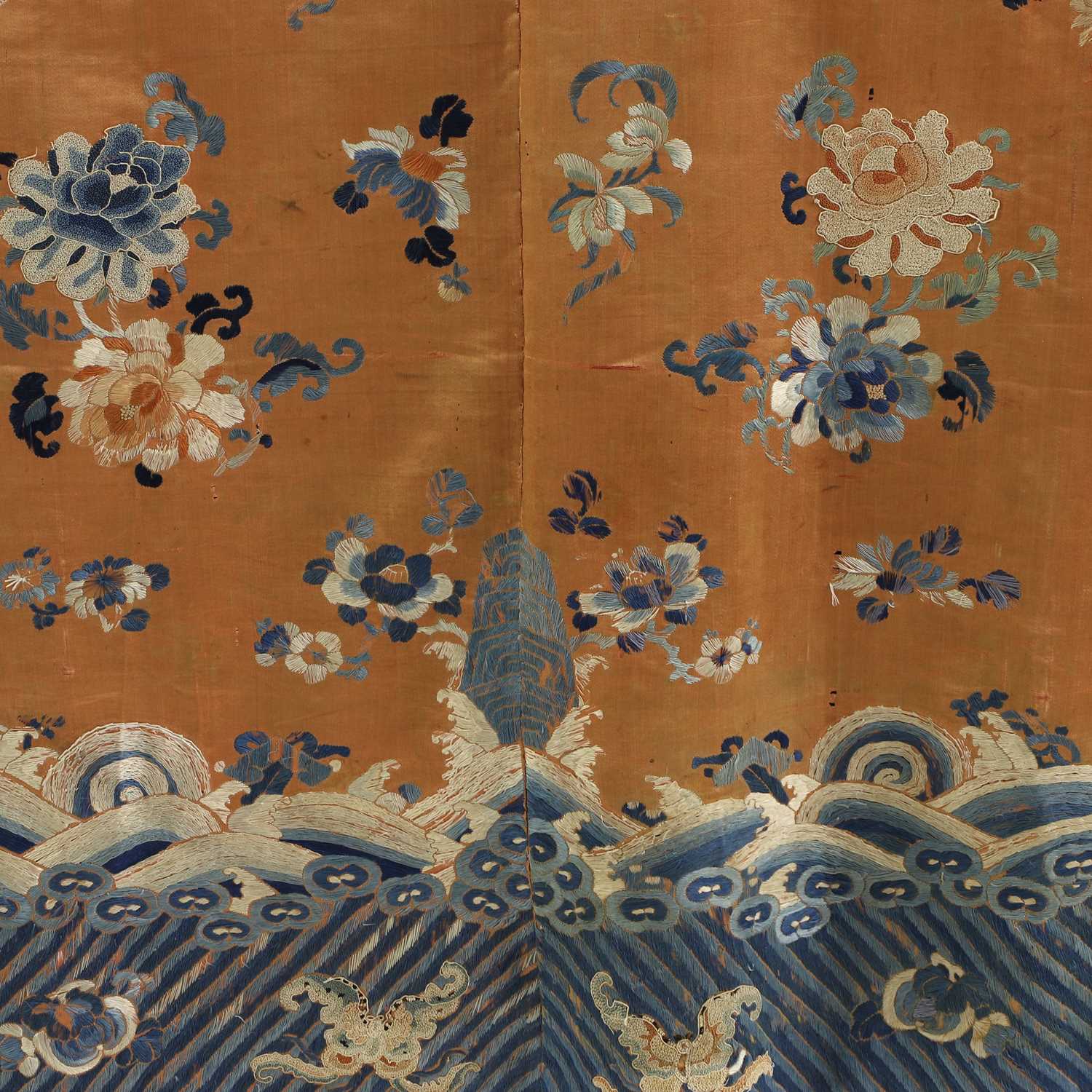 A Chinese embroidered robe, - Image 6 of 11