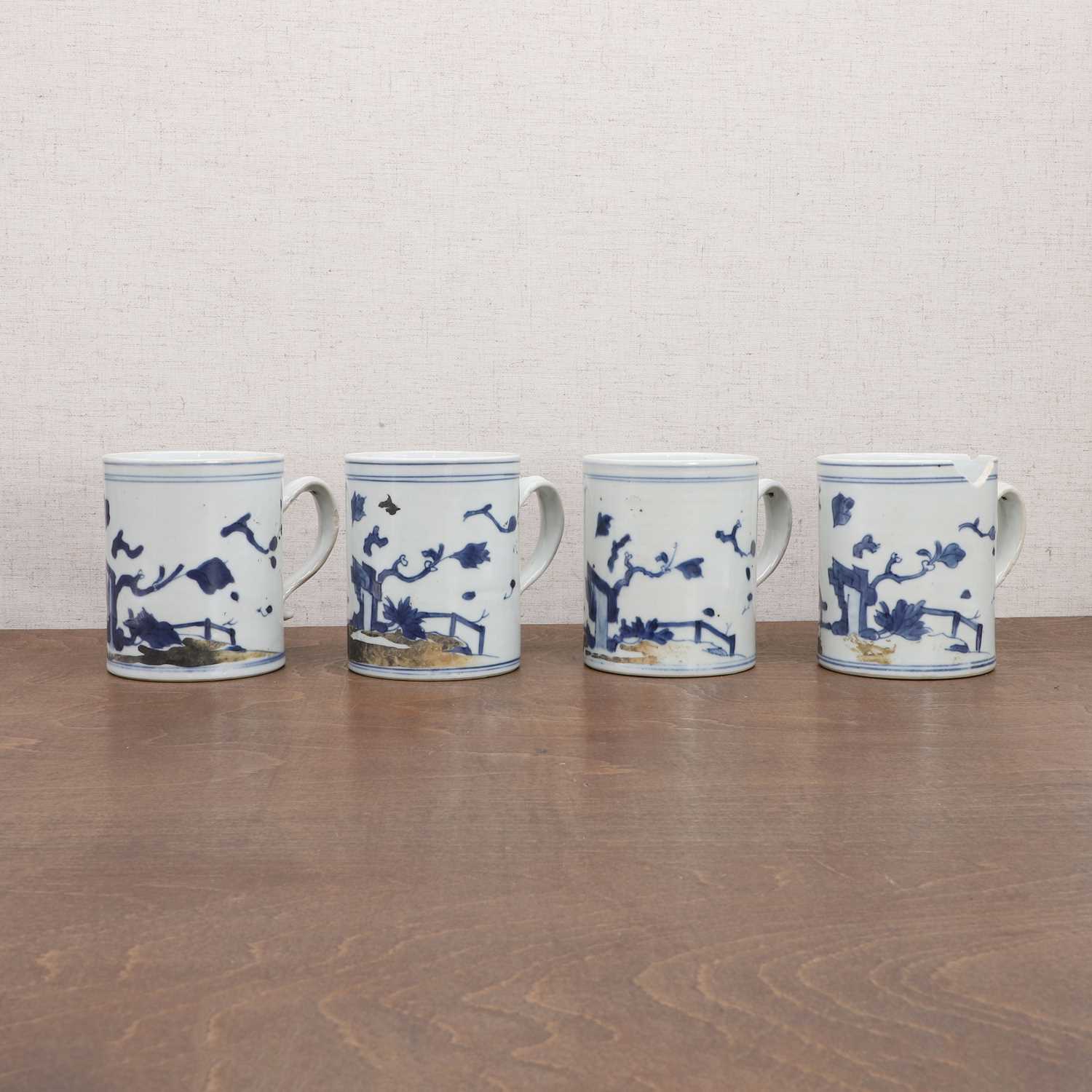 A collection of four Chinese Nanking cargo blue and white mugs, - Image 3 of 8
