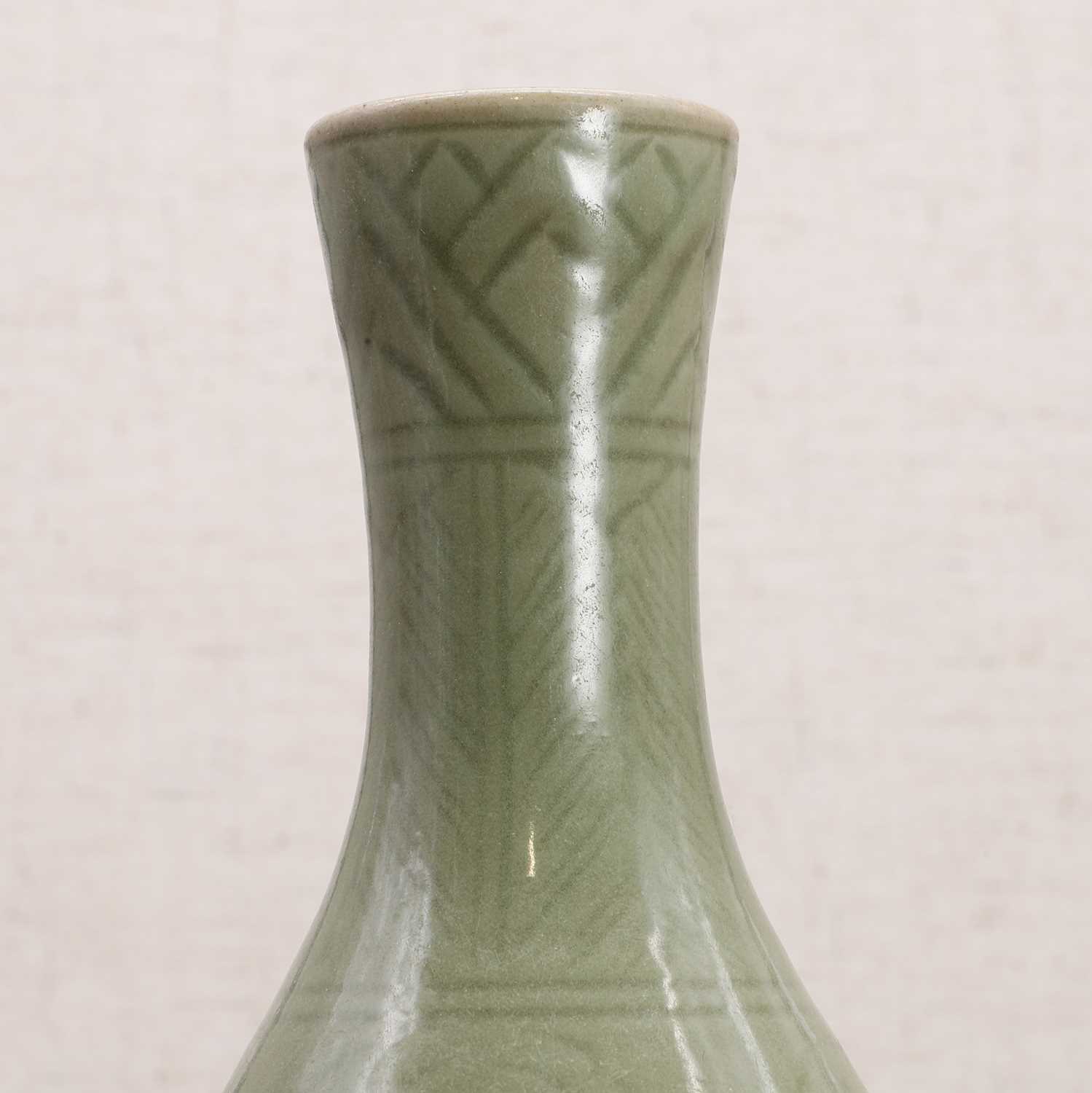 A Chinese reticulated Longquan yuhuchun vase, - Image 8 of 11