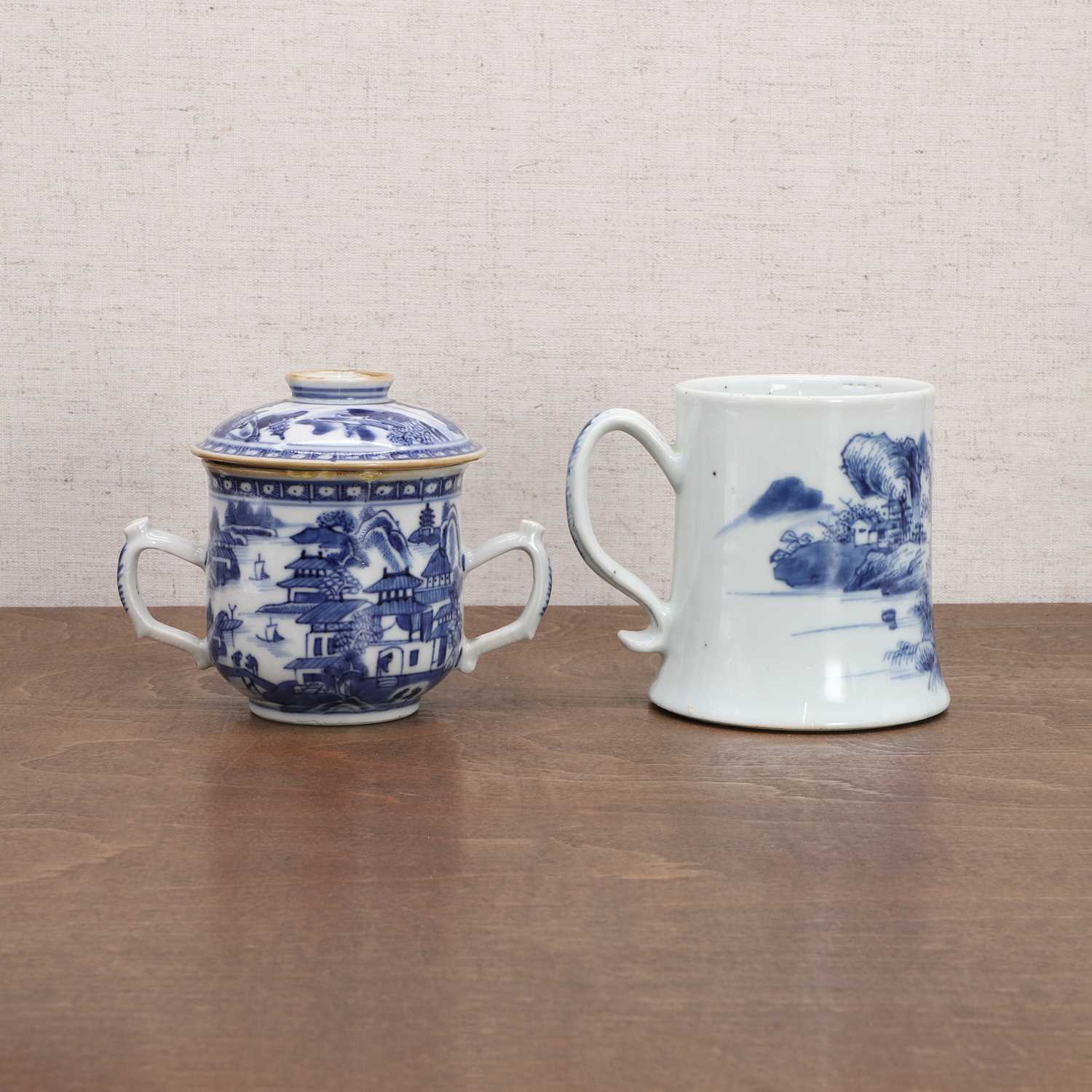 A group of Chinese export blue and white, - Image 4 of 9