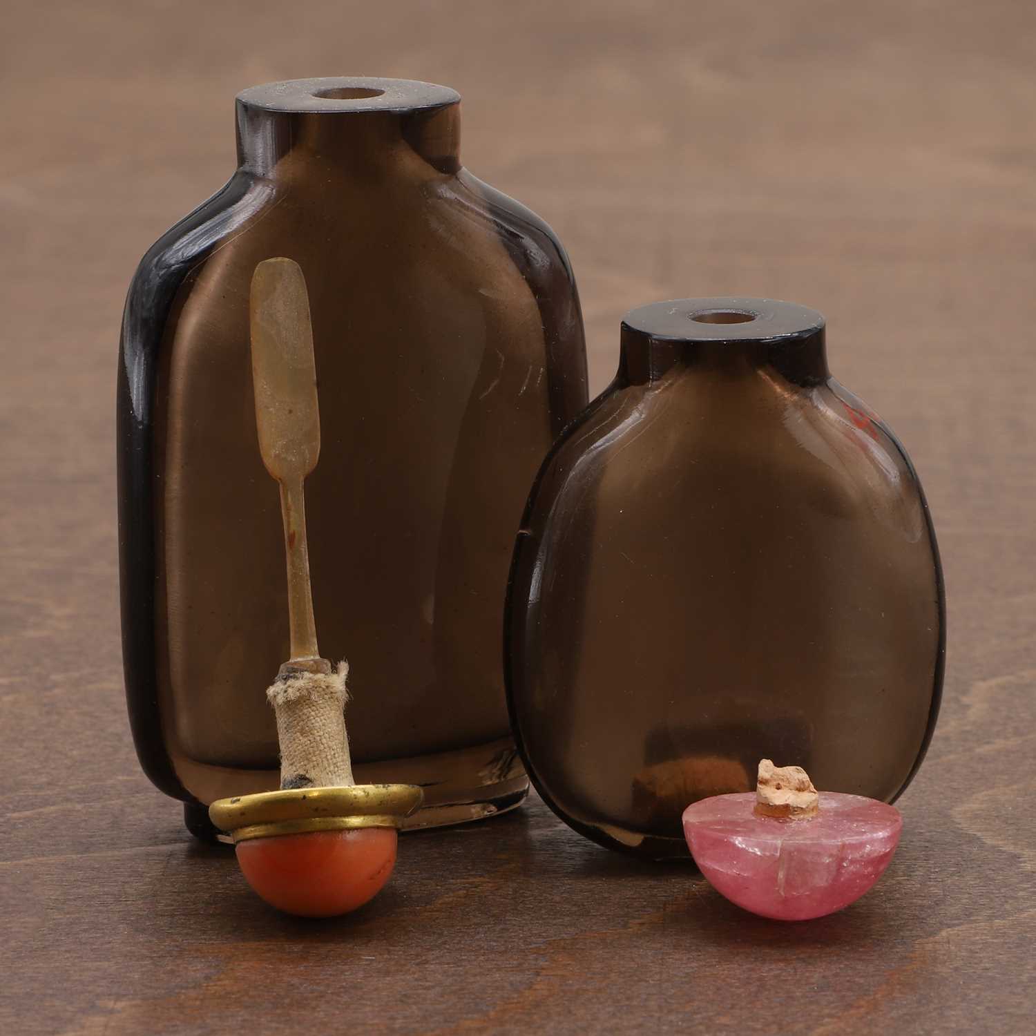 Two Chinese smoky quartz snuff bottles, - Image 5 of 7