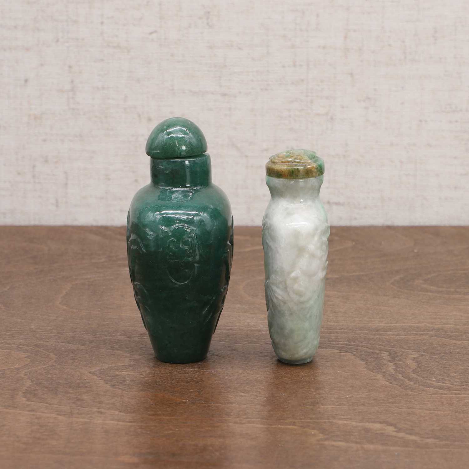 Two Chinese snuff bottles, - Image 4 of 6