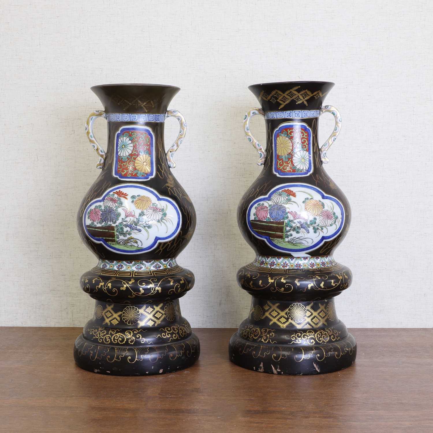 A pair of Japanese Imari vases, - Image 2 of 11