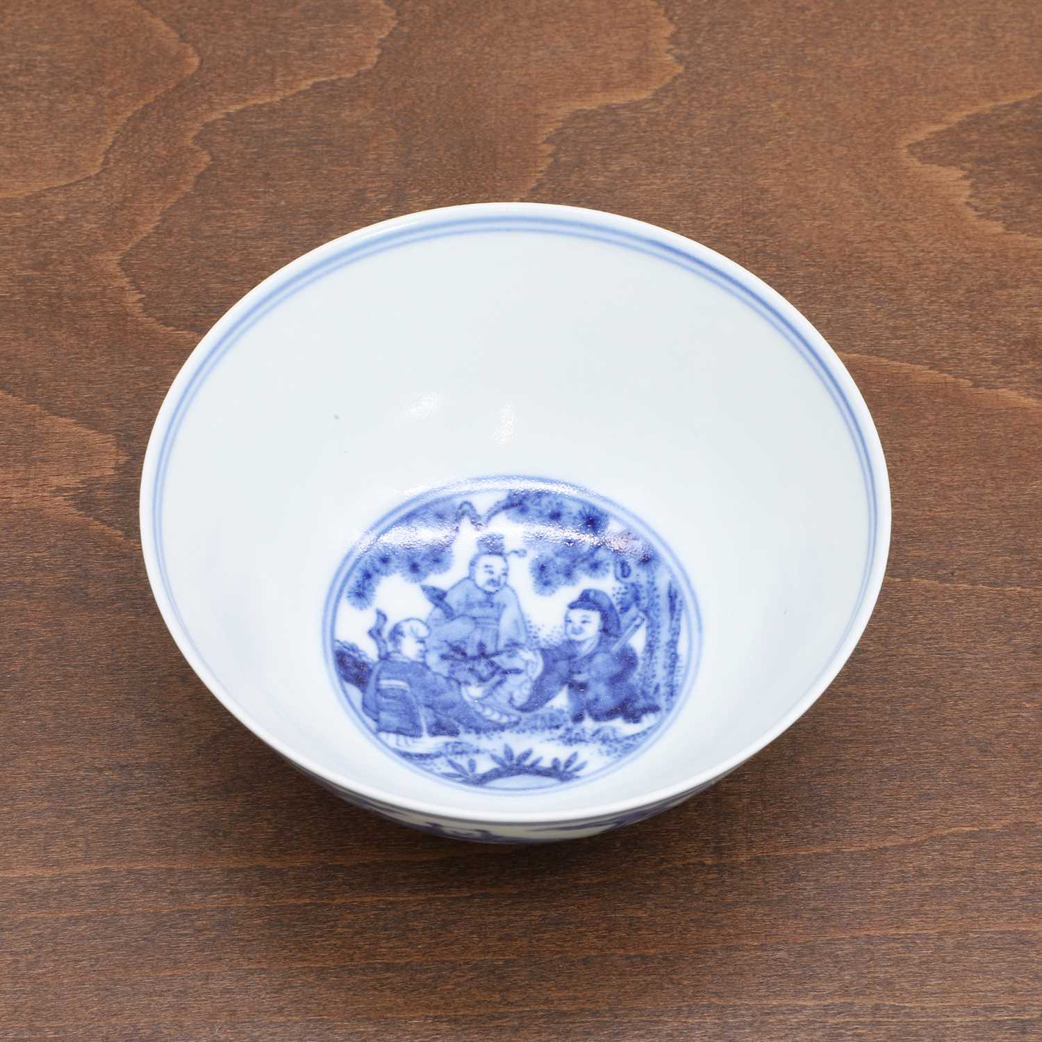 A Chinese blue and white bowl, - Image 9 of 10