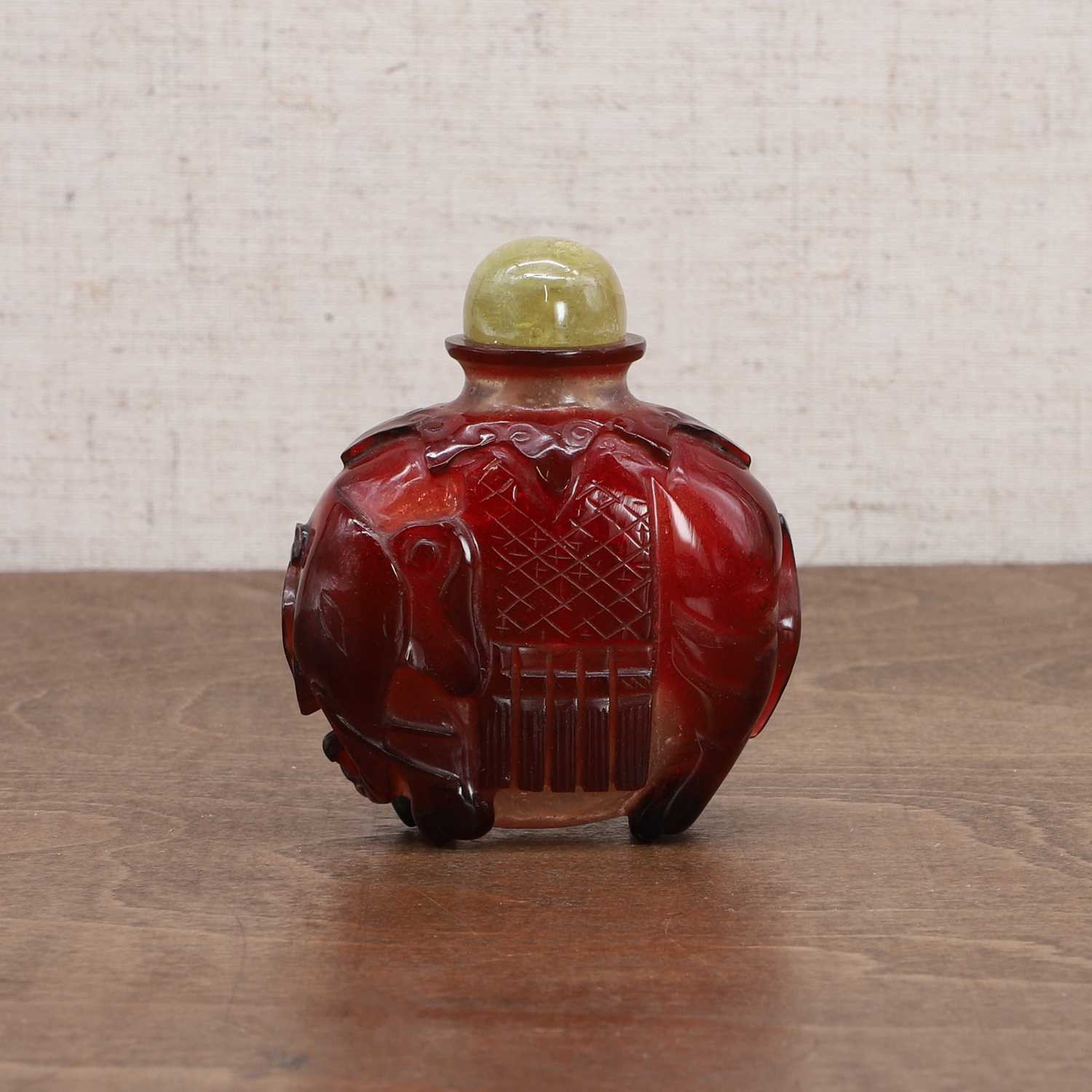 A Chinese overlay Peking glass snuff bottle,