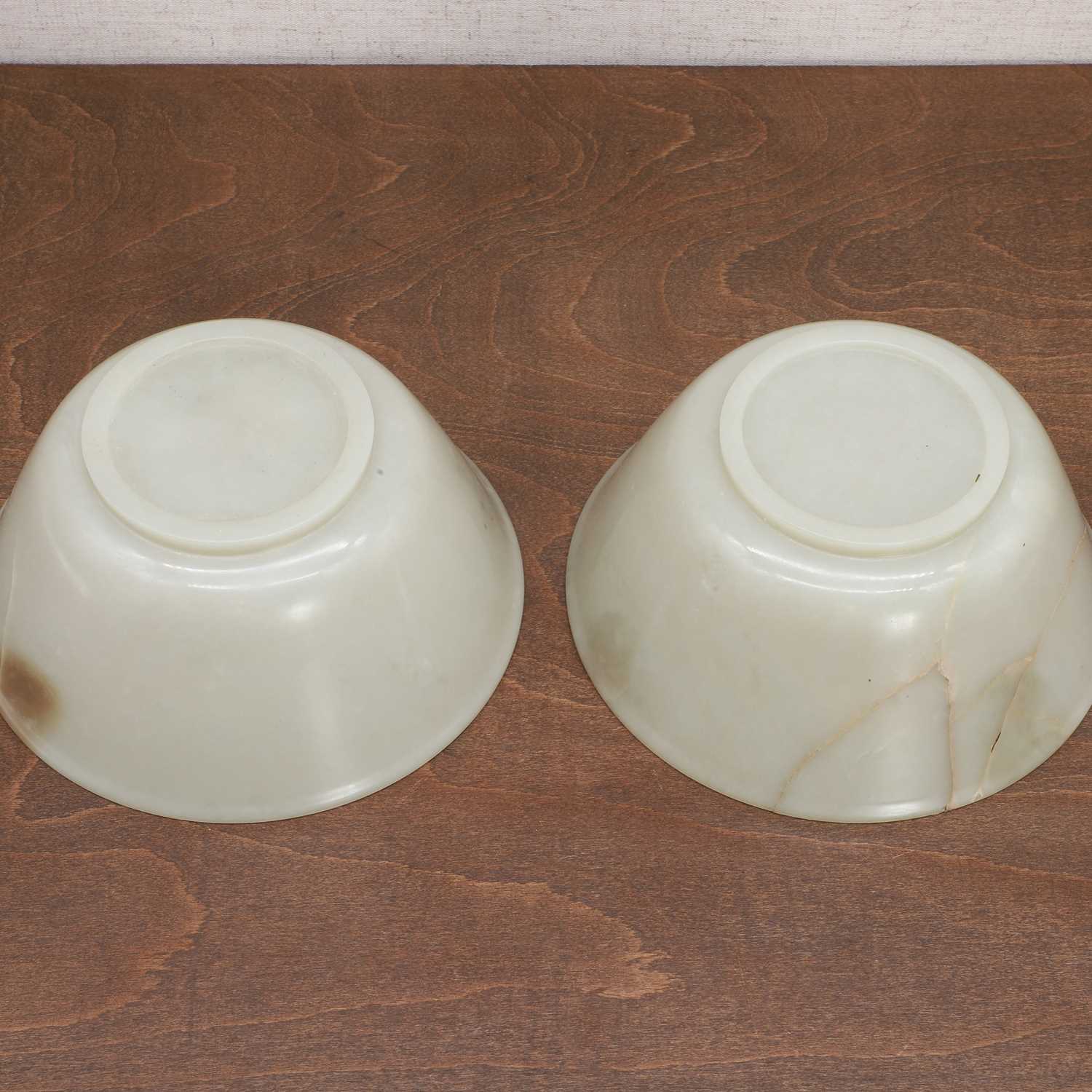 A pair of Chinese jade bowls, - Image 9 of 10