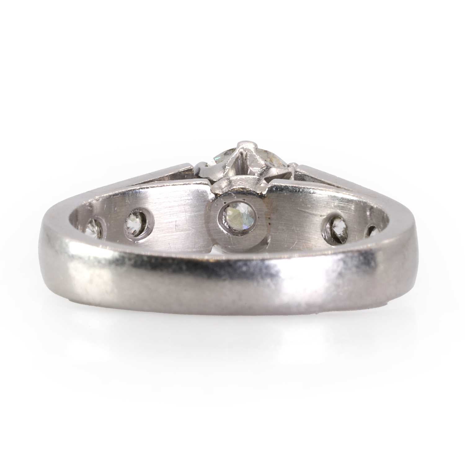 A platinum and diamond ring, - Image 2 of 3