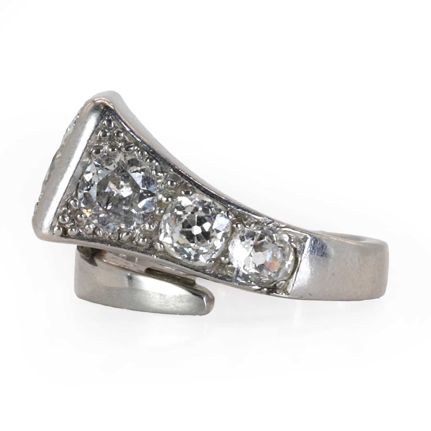 A Continental platinum diamond ring, - Image 3 of 5