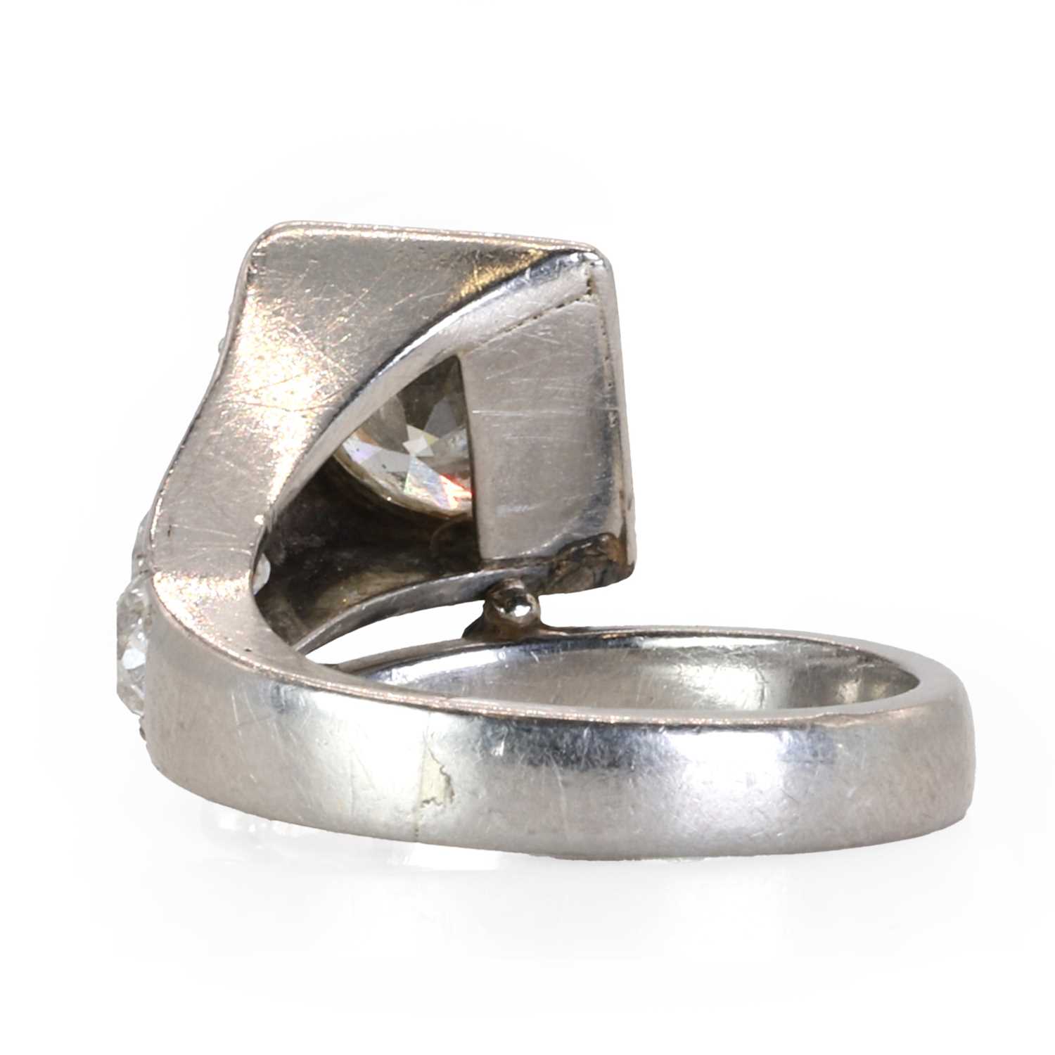 A Continental platinum diamond ring, - Image 5 of 5