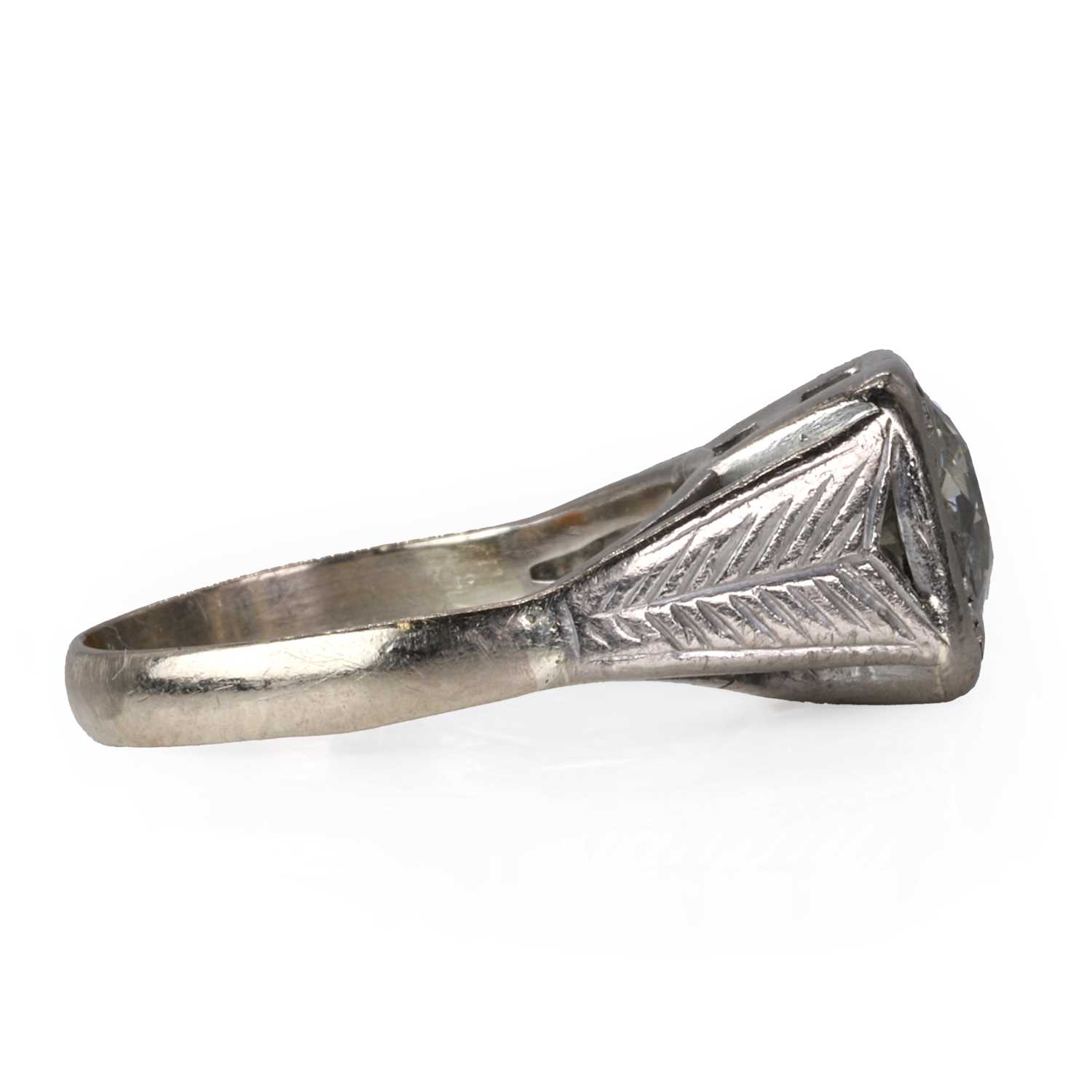An old cut diamond single stone ring, - Image 2 of 3