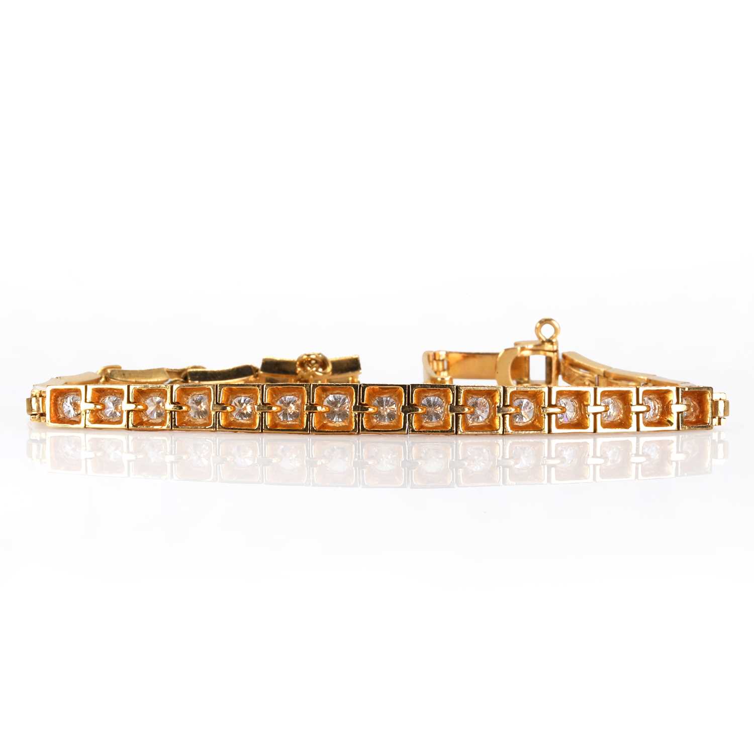 A single row diamond bracelet, - Image 3 of 4
