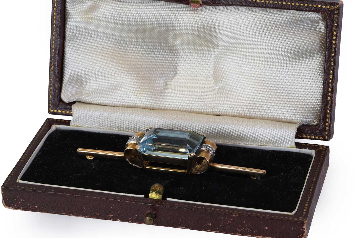 An aquamarine and diamond bar brooch, c.1940-1950, - Image 4 of 4