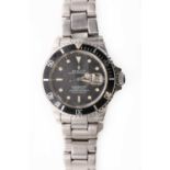 A gentlemen's stainless steel Rolex 'Oyster Perpetual Submariner' automatic bracelet watch,