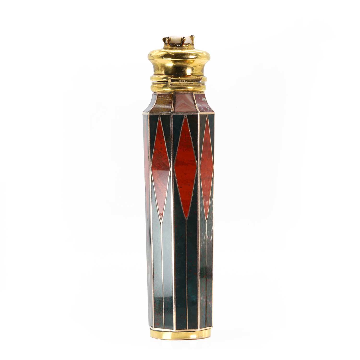 A rolled gold hardstone perfume flask, - Image 6 of 23