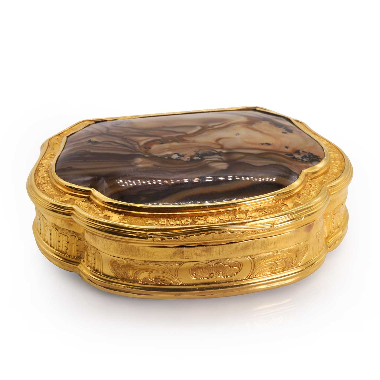 A gold mounted petrified wood snuffbox, late 18th century,