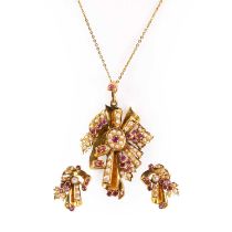 An Indian gold ruby and split pear pendant and earring set, c.1950,