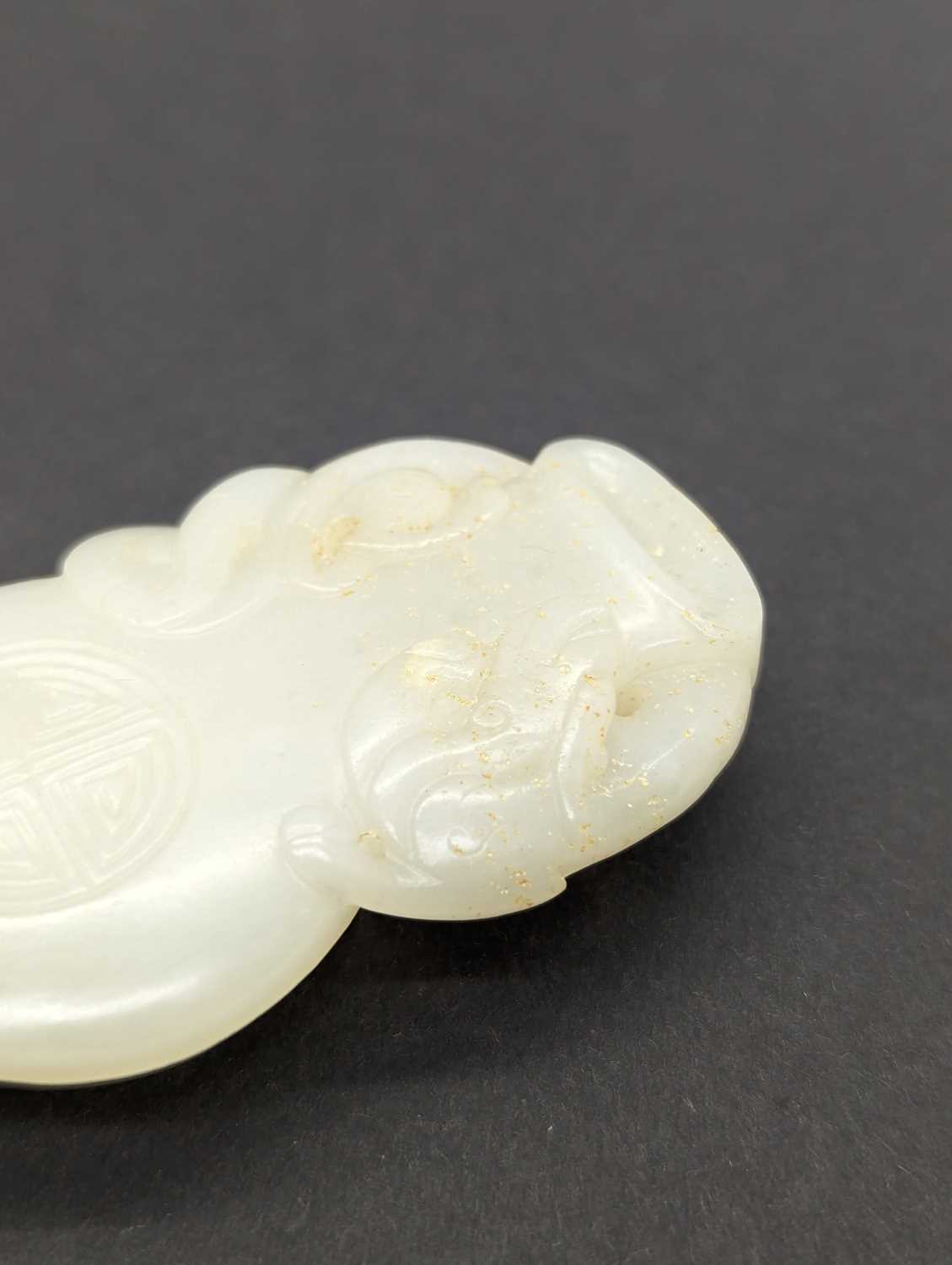 A group of three Chinese jade carvings, - Image 5 of 39