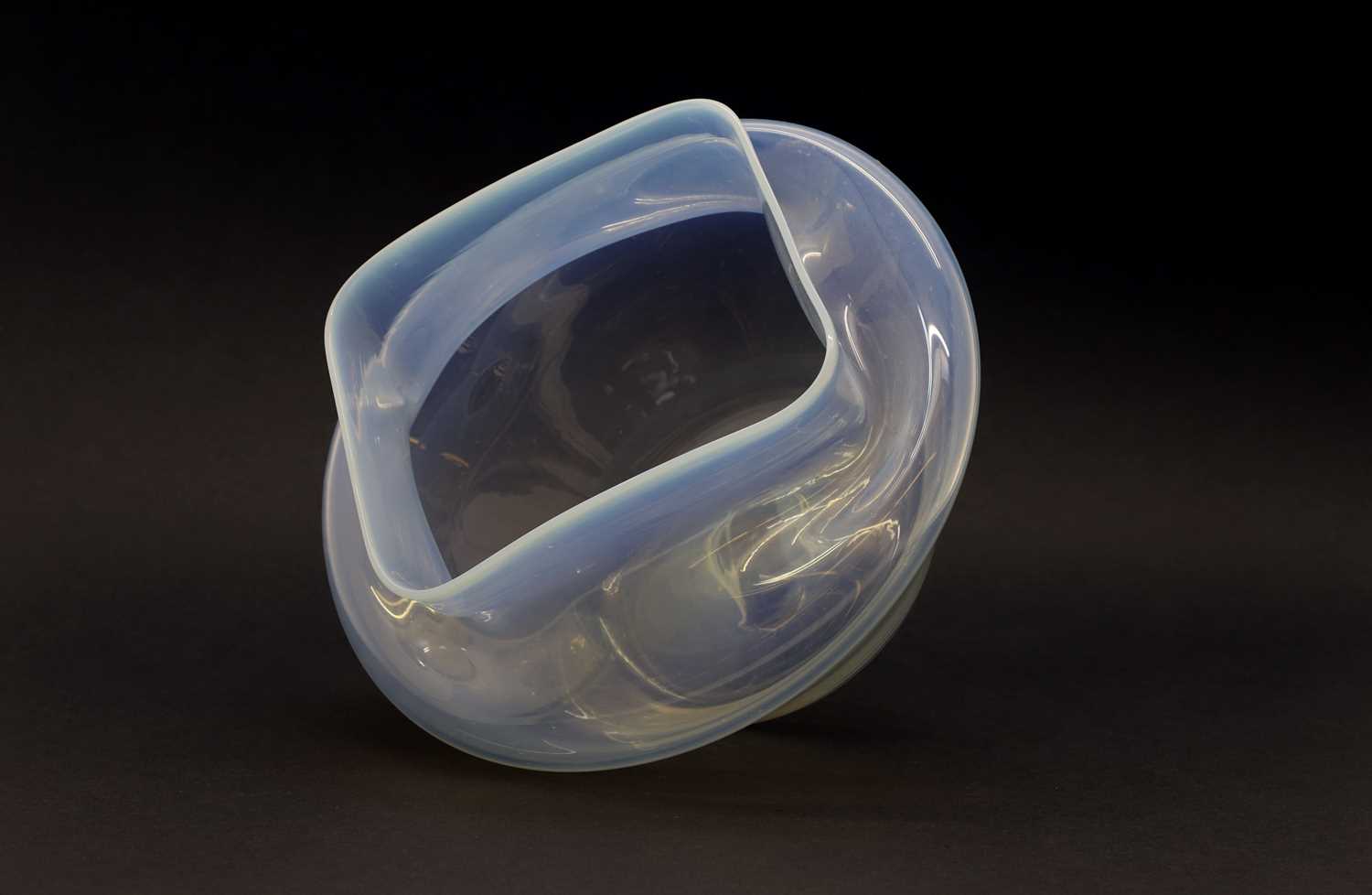 A opalescent glass vase - Image 3 of 3