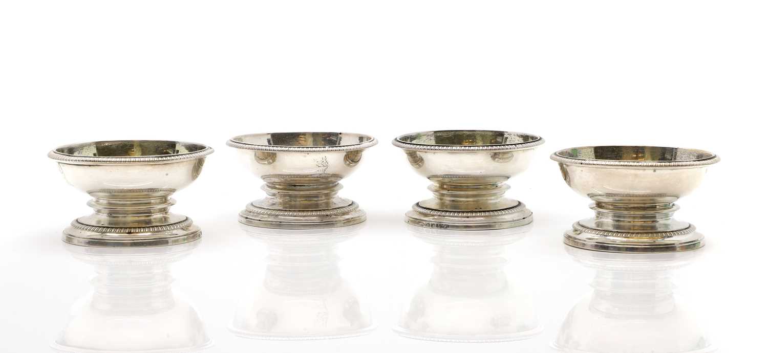 A group of four George III silver salts - Image 2 of 3