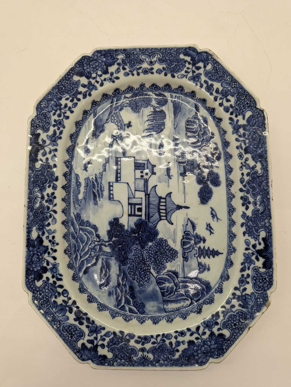 A collection of Chinese export blue and white plates, - Image 20 of 26