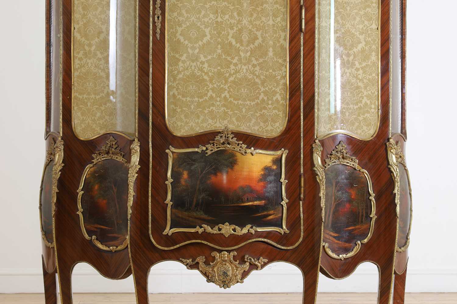 A Louis XV-style kingwood vitrine - Image 4 of 21
