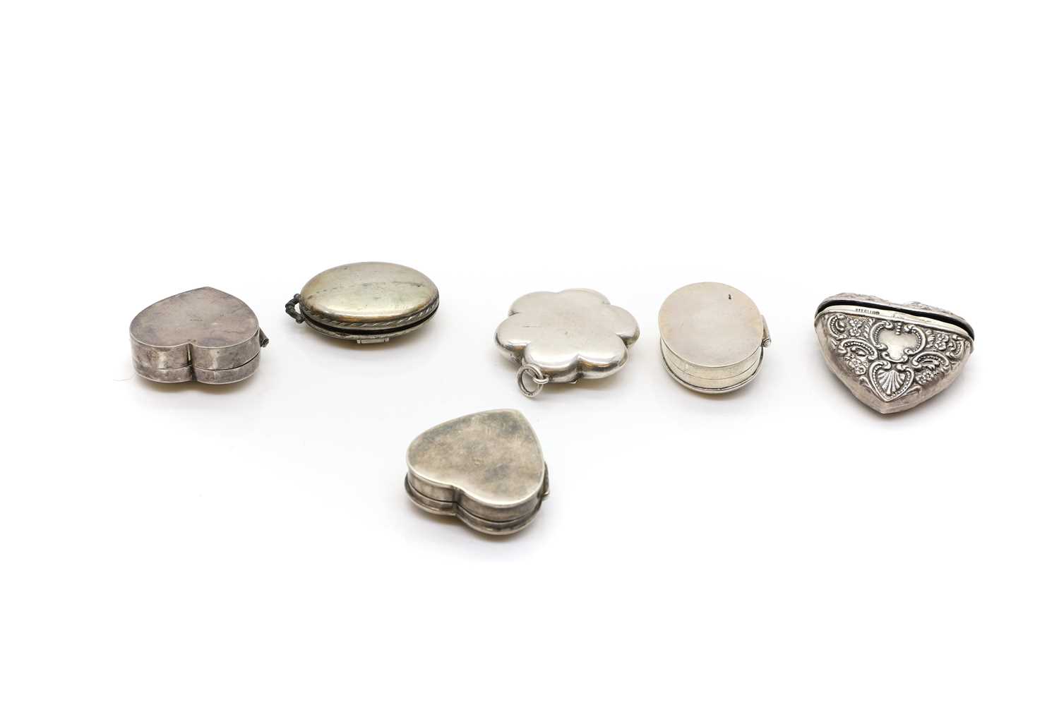 A group of silver pill boxes - Image 2 of 2