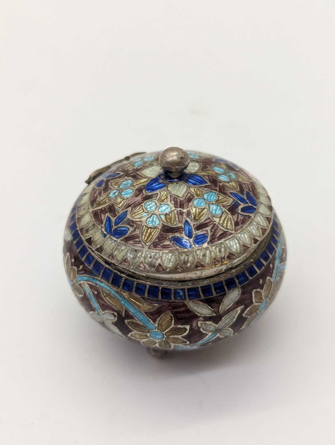 A group of silver and enamel boxes - Image 9 of 13