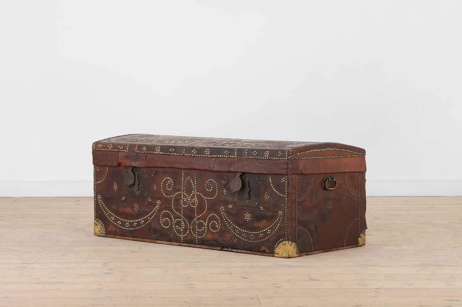 A studded leather trunk, - Image 3 of 12