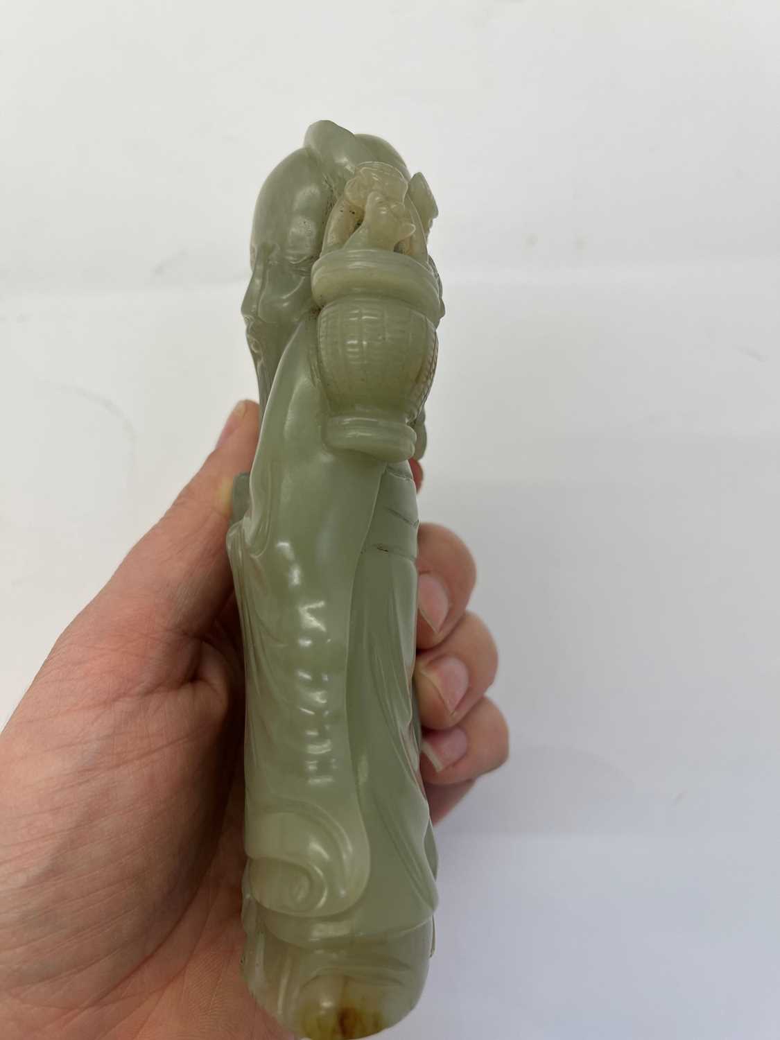 Two Chinese jade figures, - Image 9 of 17