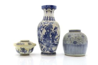 A collection of blue and white Chinese ceramics,